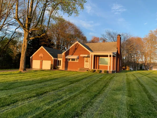 6277 Clingan Rd, Poland, OH 44514