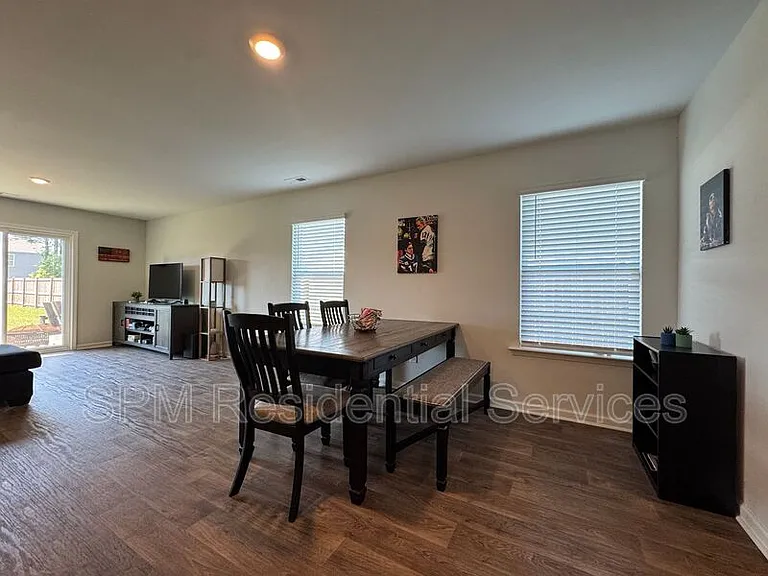 398 Folkstone Rd — Photo 9