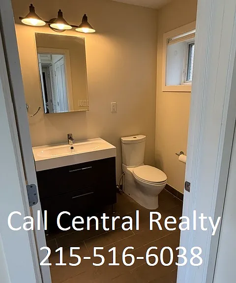 1247 E Columbia Ave #2 — Photo 14