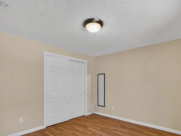 1434 Hover St #2 — Photo 24