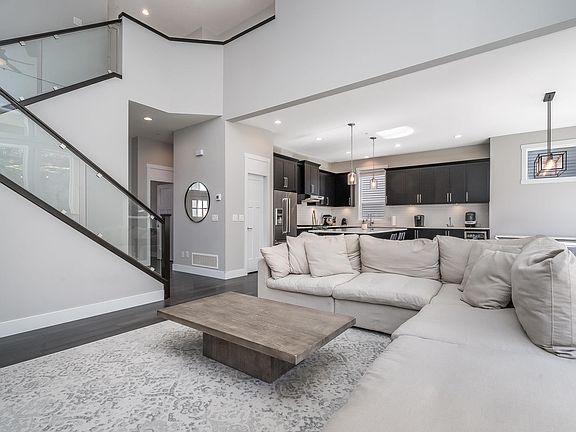 5th image of 22822 136th Ave