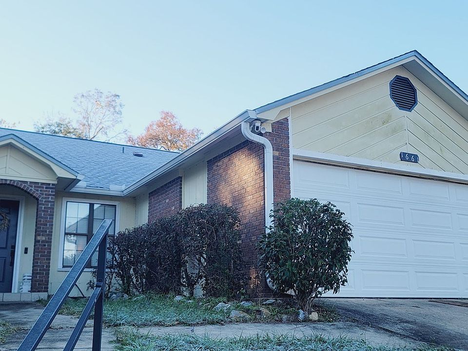 1st image of 1661 Twin Lakes Cir