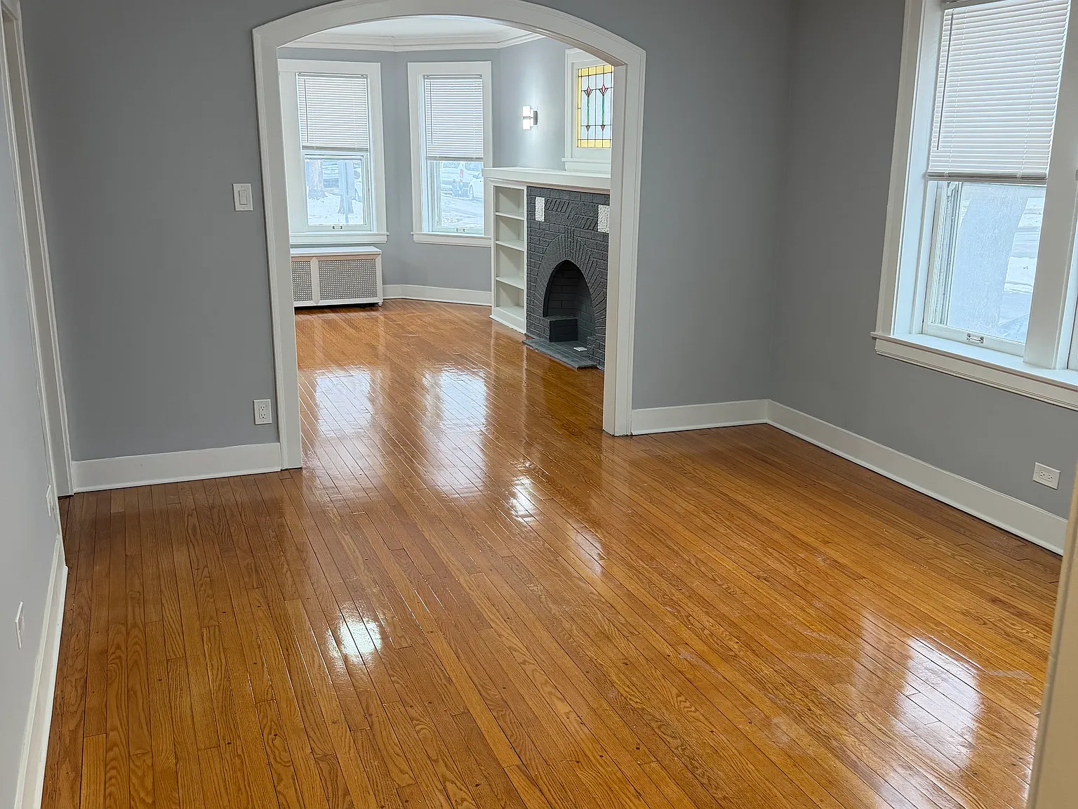 2 bed, 1000 sqft, $1,850 — Photo 3
