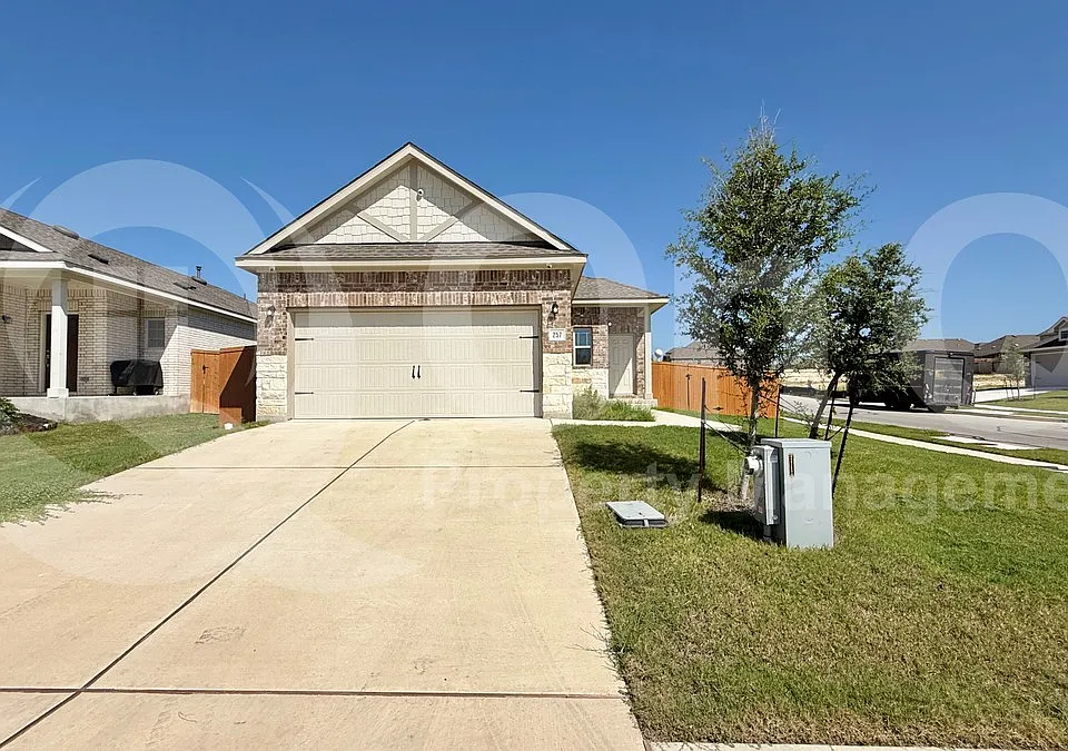 257 James Caird Dr