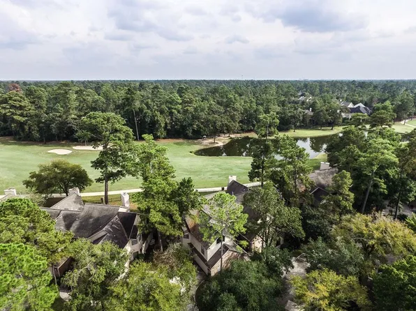 22 Fairway Oaks Pl, Spring, TX 77380