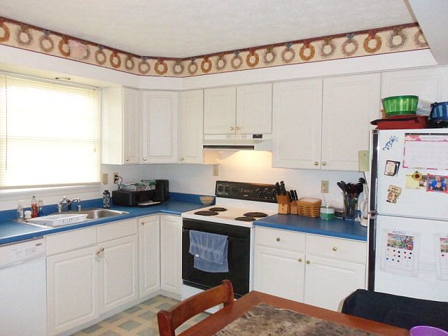 2nd image of 2214 Weston Way
