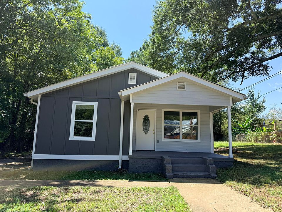 1st image of 807 McLemore St