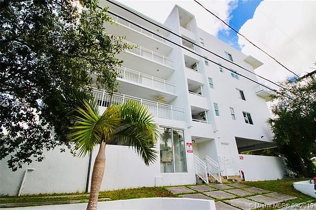 1st image of 498 SW 2nd St