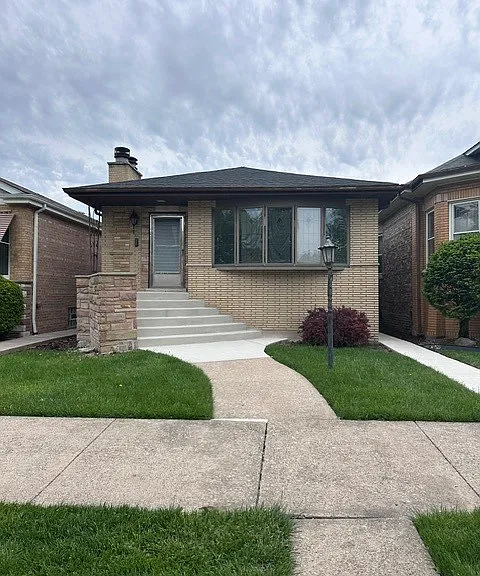 6009 S Kolin Ave #1 — Photo 1