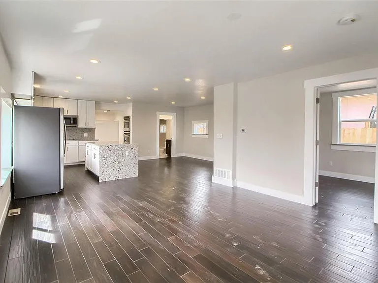 5139 Alcott St — Photo 8
