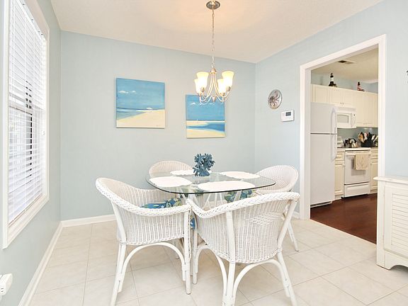 Leads into kitchen