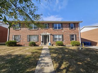 233 Leslie Ln APT D, Ballwin, MO 63021