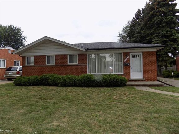 2nd image of 23553 Panama Ave