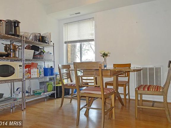 5th image of 11907 Parklawn Dr APT 104
