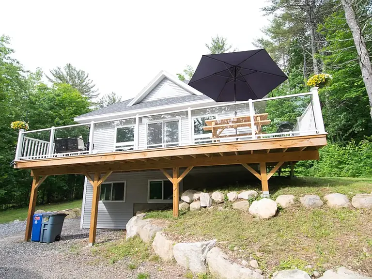118 Watkins Shores Rd — Photo 2