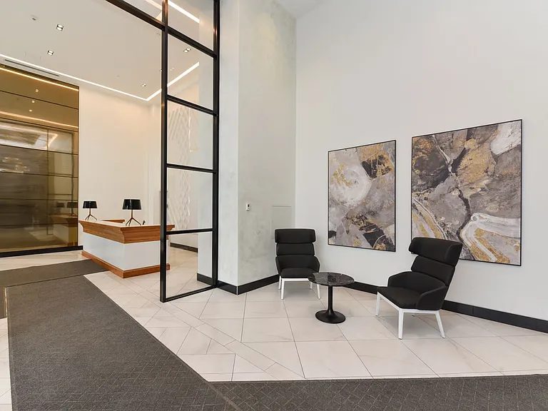 255 Bay St — Photo 12