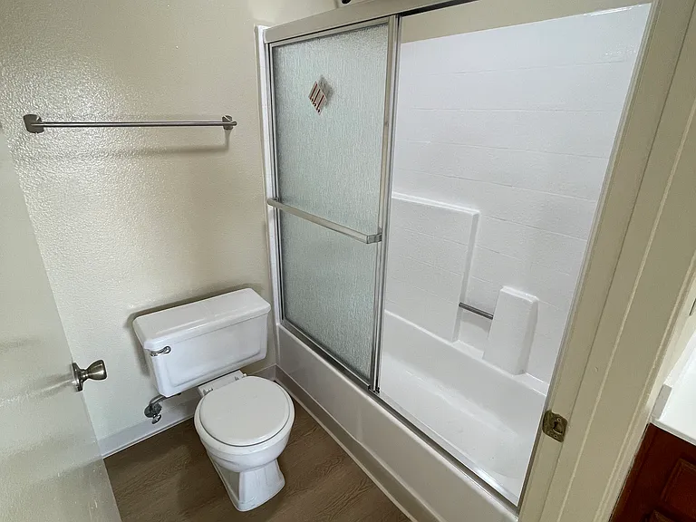 11931 Avon Way — Photo 11
