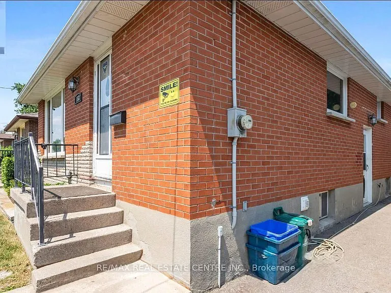 768 Olive Ave — Photo 2