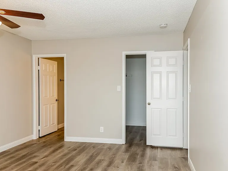 7800 Ducharme Ave — Photo 10