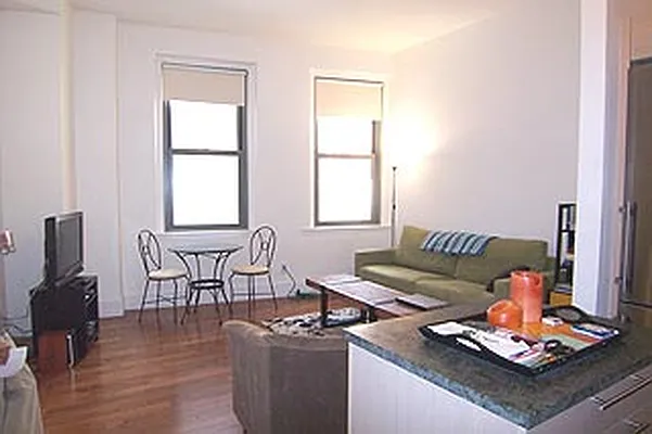 Rented by R New York | media 34