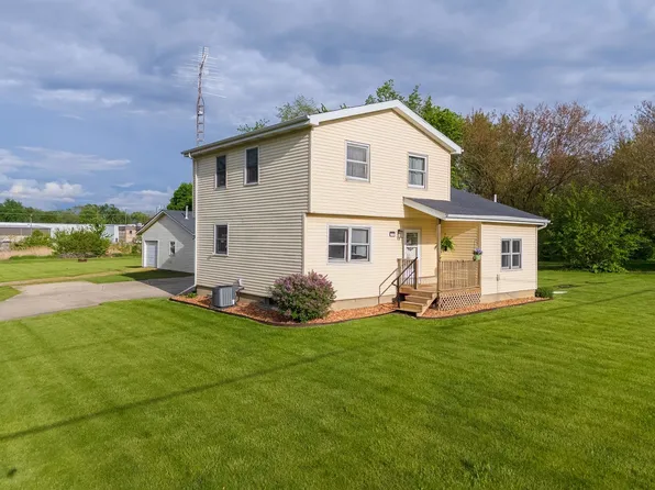 1702 Bunn St, Bloomington, IL 61701