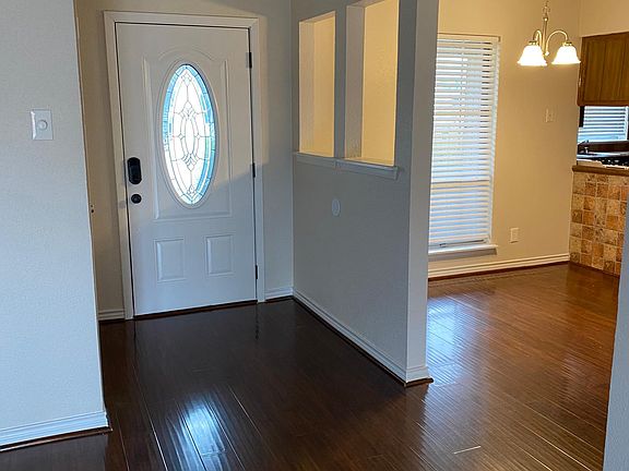 4th image of 3721 Mosswood Dr