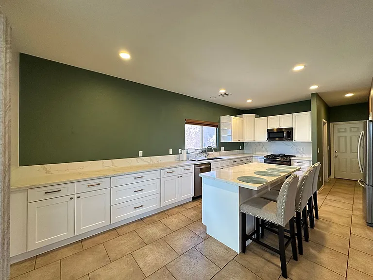 1380 Haven Green Ct — Photo 11