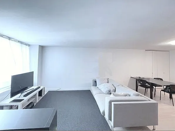 322 W 57th St APT 26Q, New York, NY 10019