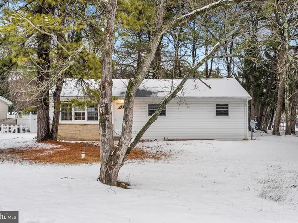 211 Robin Rd, Browns Mills, NJ 08015