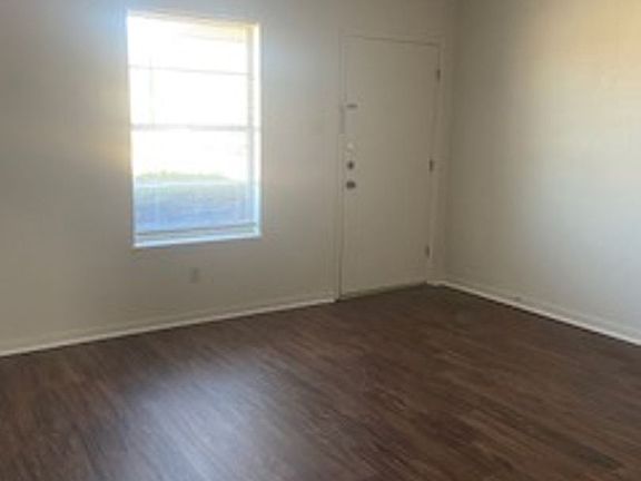 2nd image of 610 S Bowie Dr