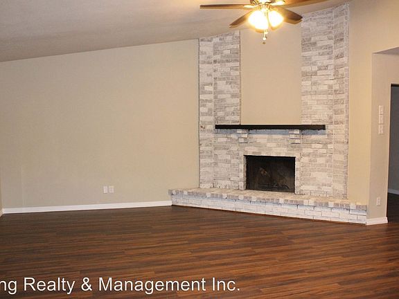 3rd image of 2110 W Sandra Ln
