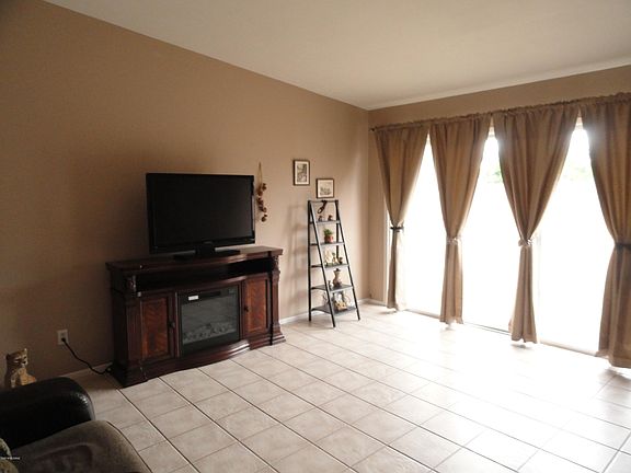 4th image of 6914 N Northpoint Dr