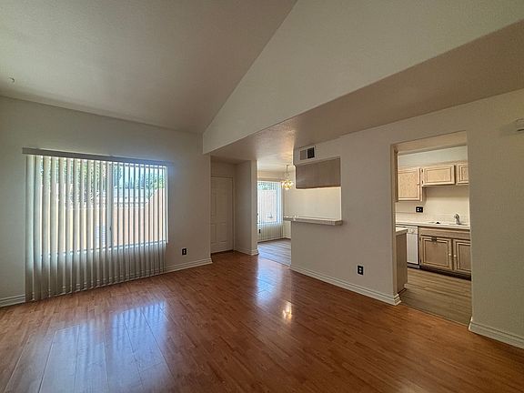 5th image of 39225 10th St W Unit C