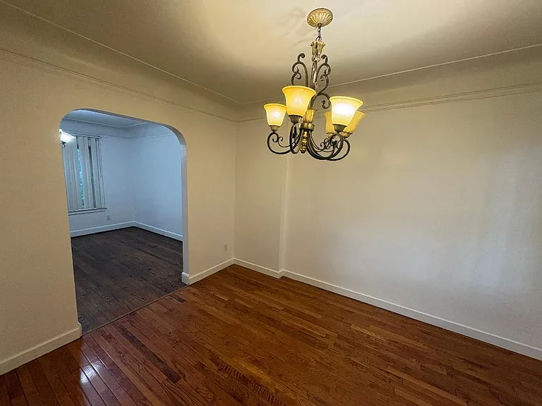 6460 Schaefer Rd — Photo 10