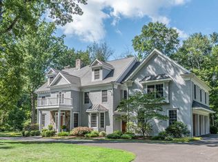 42 Mariomi Rd, New Canaan, CT 06840