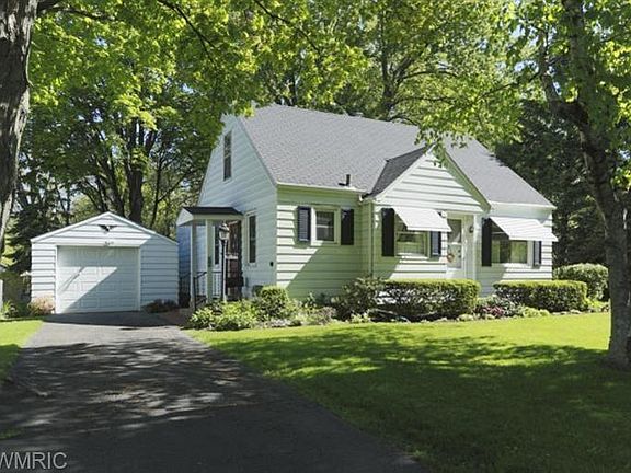 3rd image of 1733 Park Ave