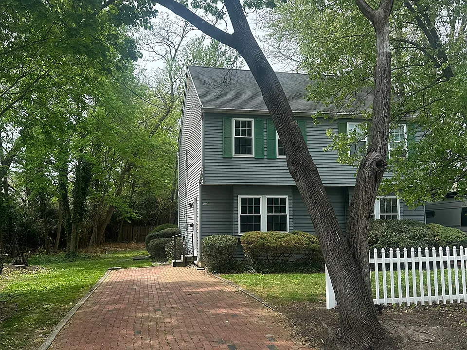 100 Lippincott Ave