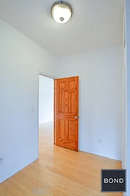 Rented by Bond New York | media 14