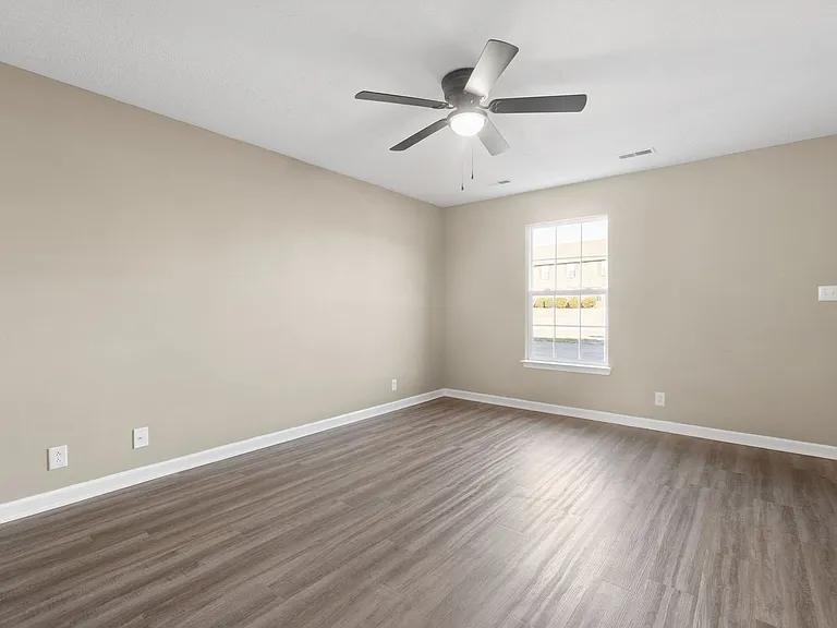 3847 Jockey Dr — Photo 7