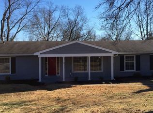 248 Pine Tree Ln, Ballwin, MO 63011