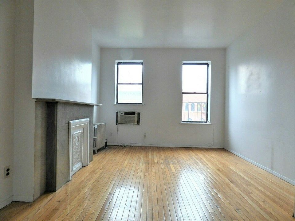 1st image of 1733 2nd Ave #5E