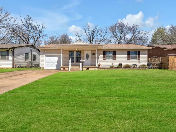 2203 Dennis St, Irving, TX 75062