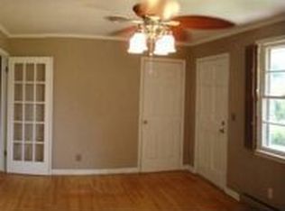 2780 Old Hurst Rd, Hiwassee, VA 24347