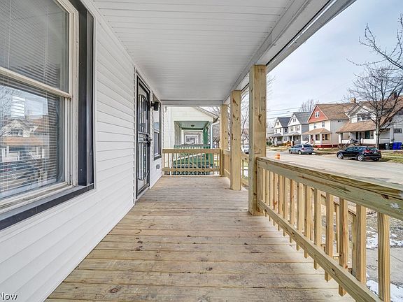 3rd image of 3341 Woodbridge Ave