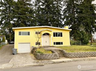 15812 124th Ave SE, Renton, WA 98058