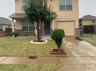1376 Falcon Dr, Grand Prairie, TX 75051