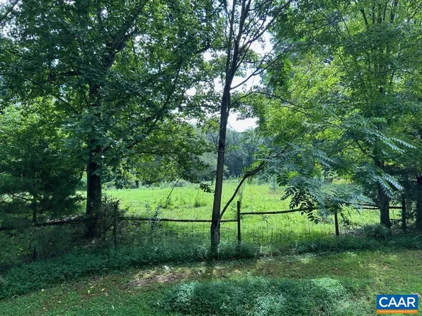 2272 Hundley Branch Rd, Scottsville, VA 24590