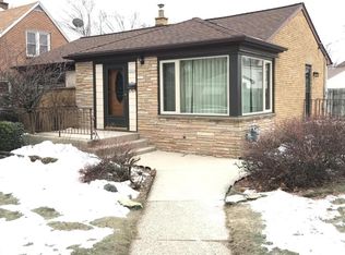 2941 S 39th St, Milwaukee, WI 53215