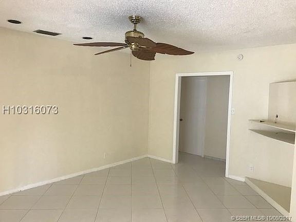 4th image of 10531 NW 21st St