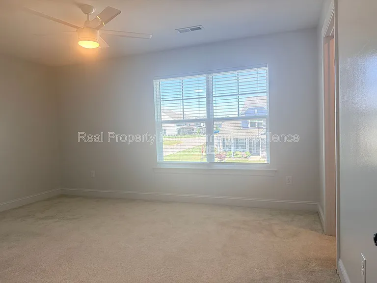 16 Clear Creek Cir — Photo 56